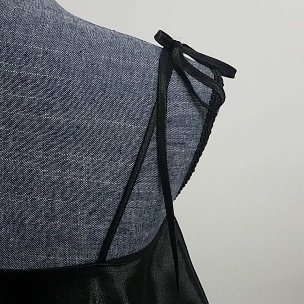 Silky ruffle details mini dress - Picture 6 of 6